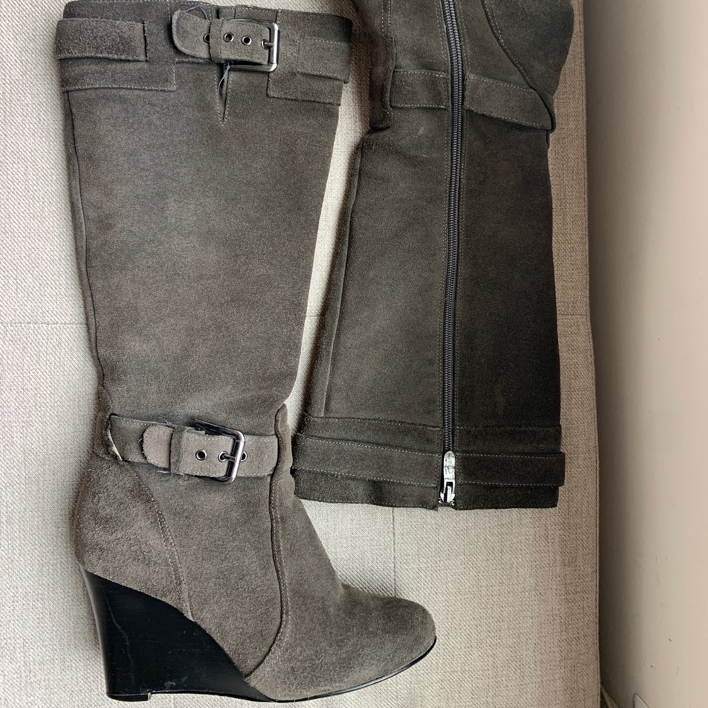 Suede Gray Boots, Adjustable Width - image 6